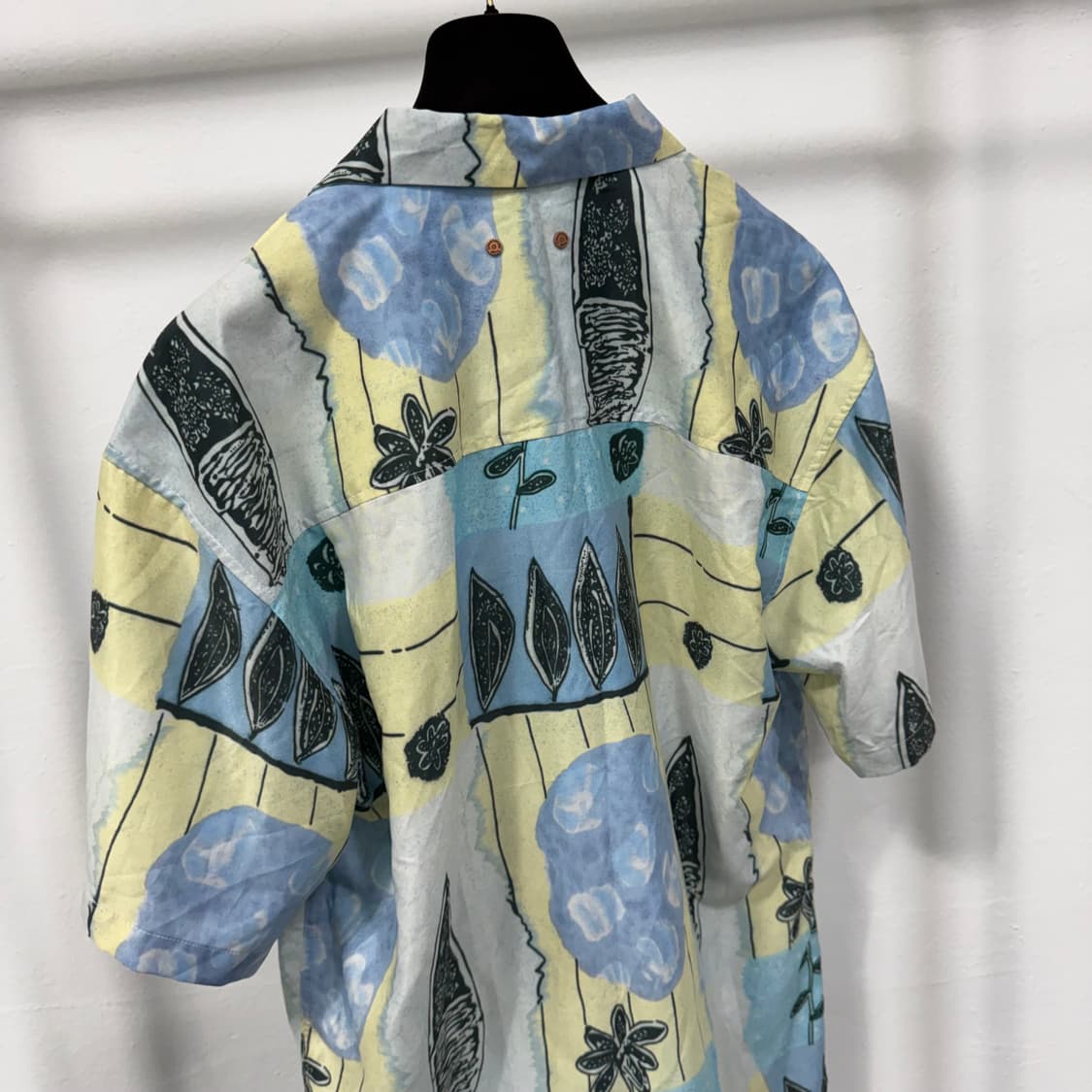 앤더슨벨 피쉬 플라워 오픈카라 반팔셔츠 상품이미지5