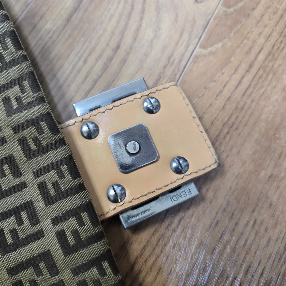 펜디 맘마백 정품 상품이미지8