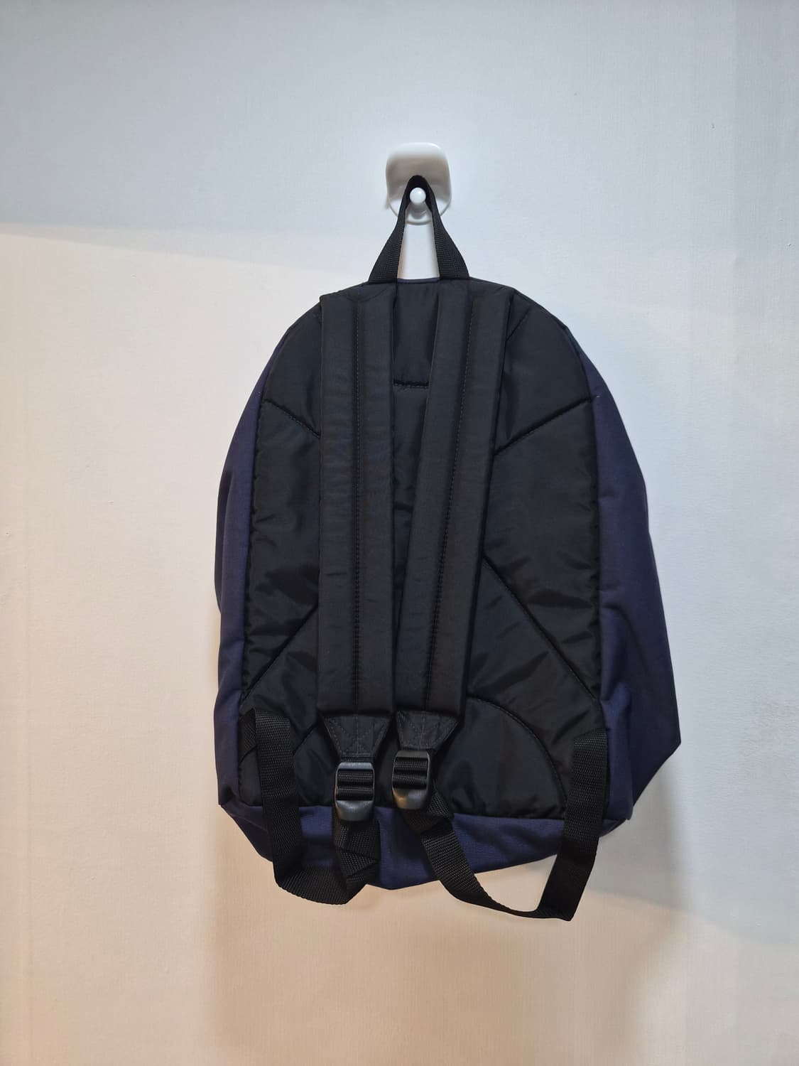 OS) EASTPAK 이스트팩 백팩 팝니다 상품이미지2