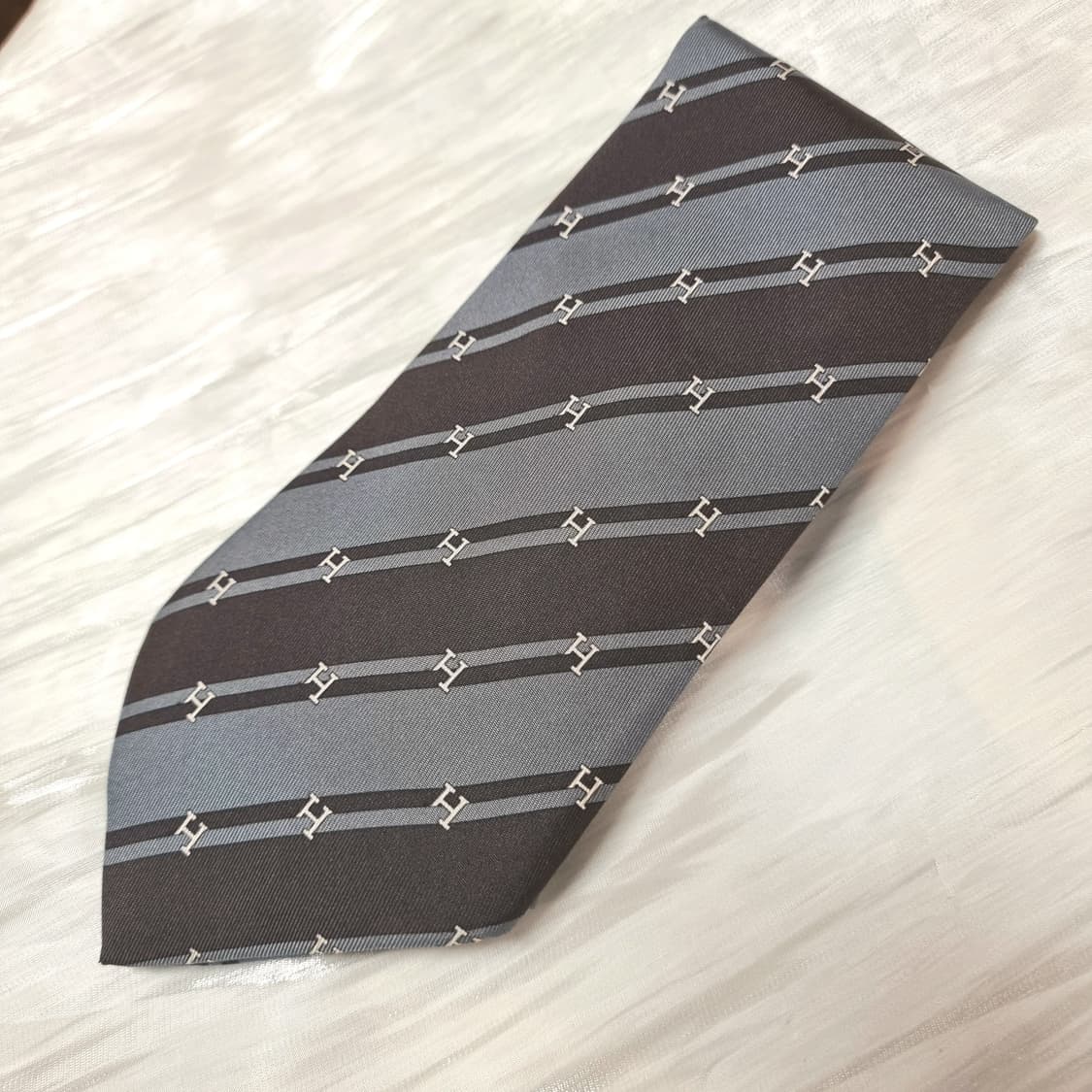 에르메스 H모노그램 실크100% 넥타이 (상태양호/드라이완료) 상품이미지1