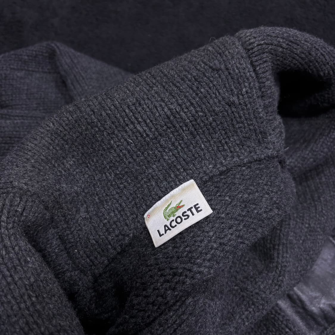 L 라코스테 차콜 엘보우패치 울 숄카라 가디건 상품이미지4