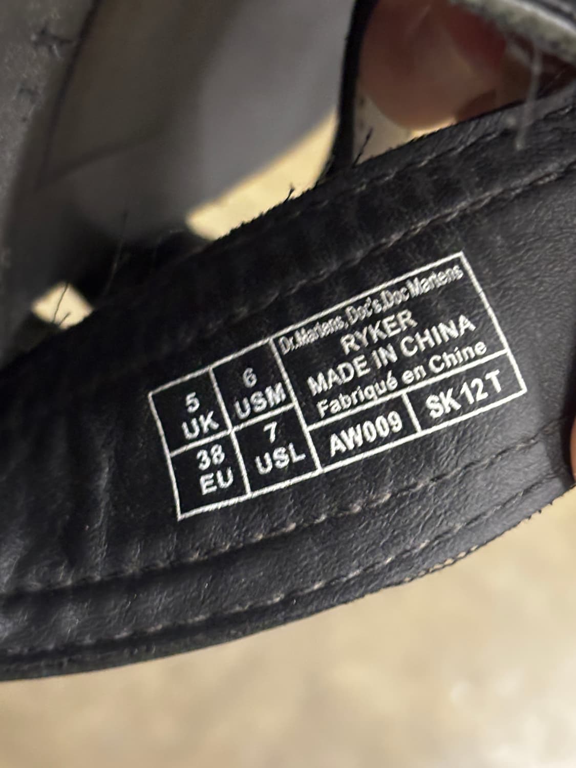 닥터마틴 블랙 레더 버클 샌들 240 상품이미지7