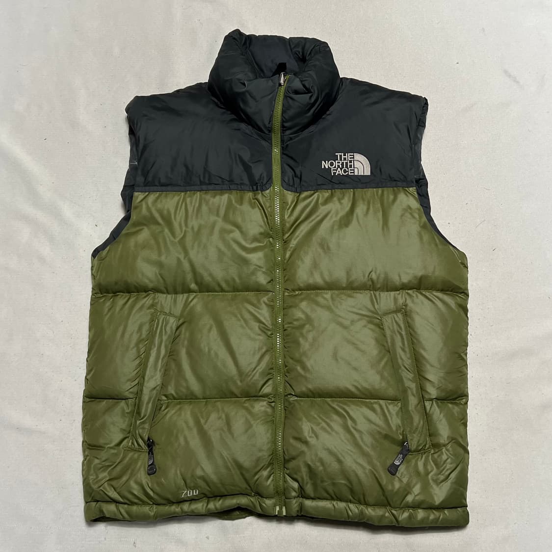 95 노스페이스 눕시 700 카키 패딩 베스트 상품이미지2