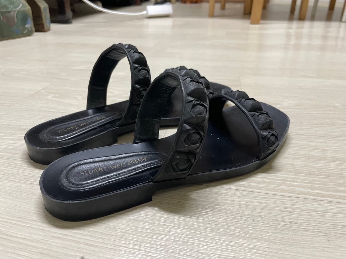 STUART WEITZMAN 블랙 샌들 상품이미지6