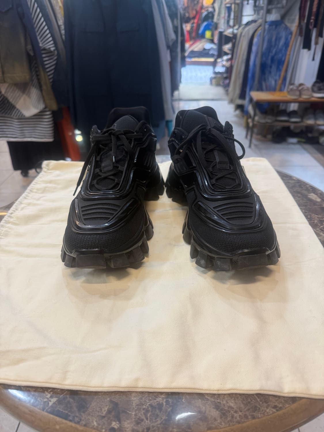 8/270 정품 프라다 클라우드 버스터 썬더 스니커즈 팝니다 상품이미지1