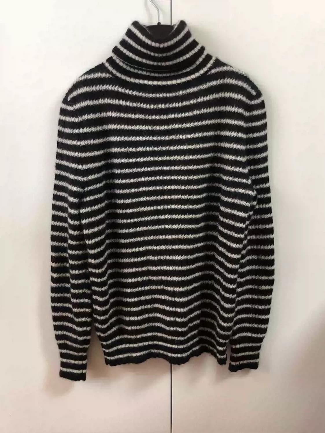 [BTS 정국님 착용] 생로랑 마르니에르 모헤어 터틀넥 상품이미지5