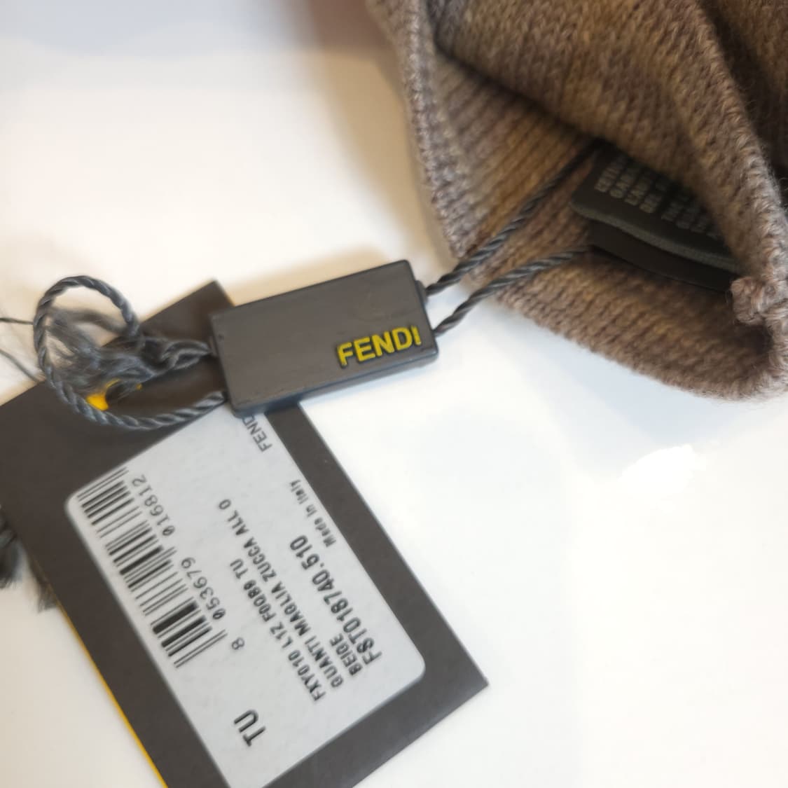 정품 펜디 니트 장갑 상품이미지3