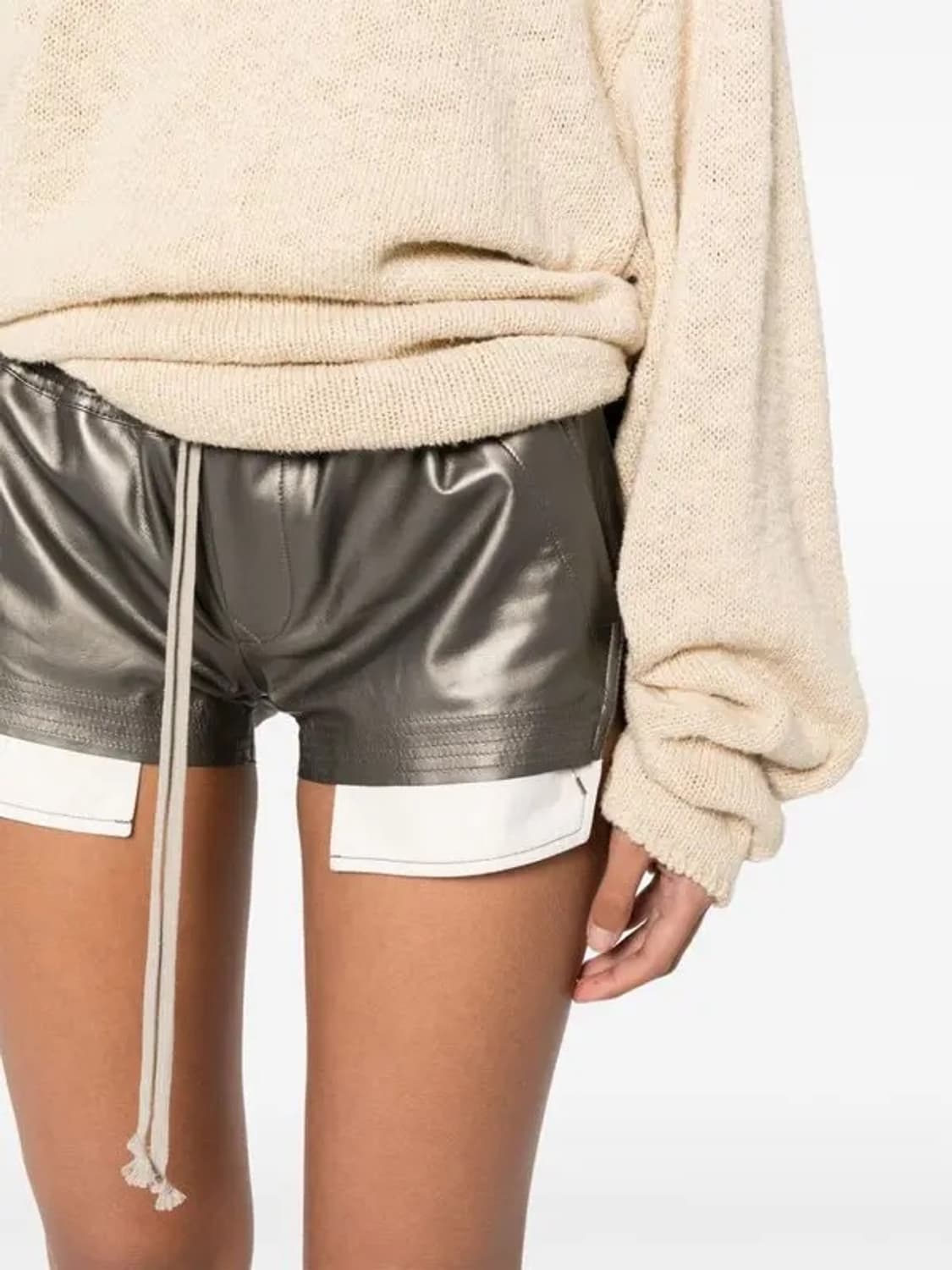 릭오웬스 24SS 포그 쇼츠 건 메탈릭 40사이즈 상품이미지1