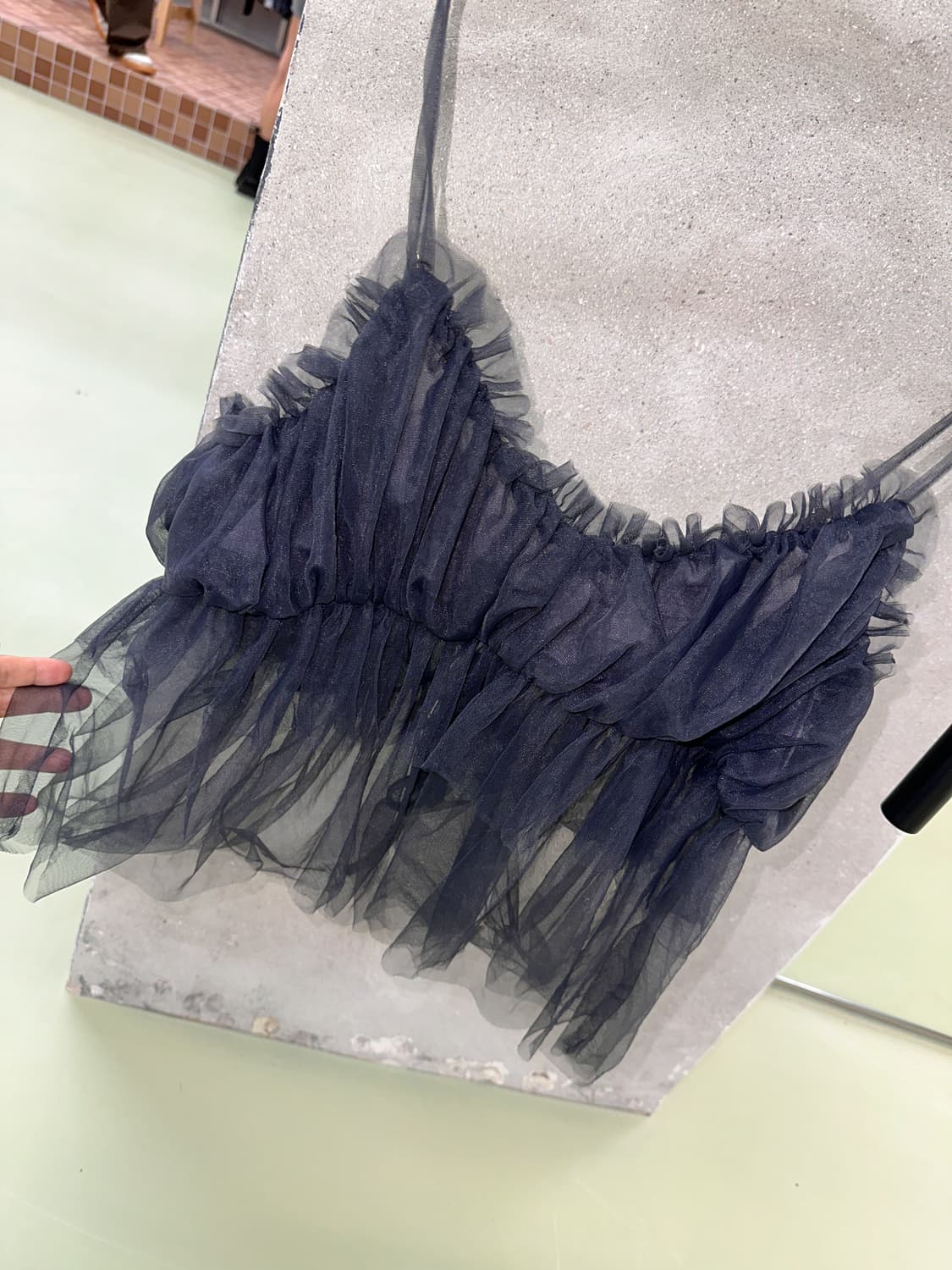 charcoal mesh frill layered top 상품이미지2