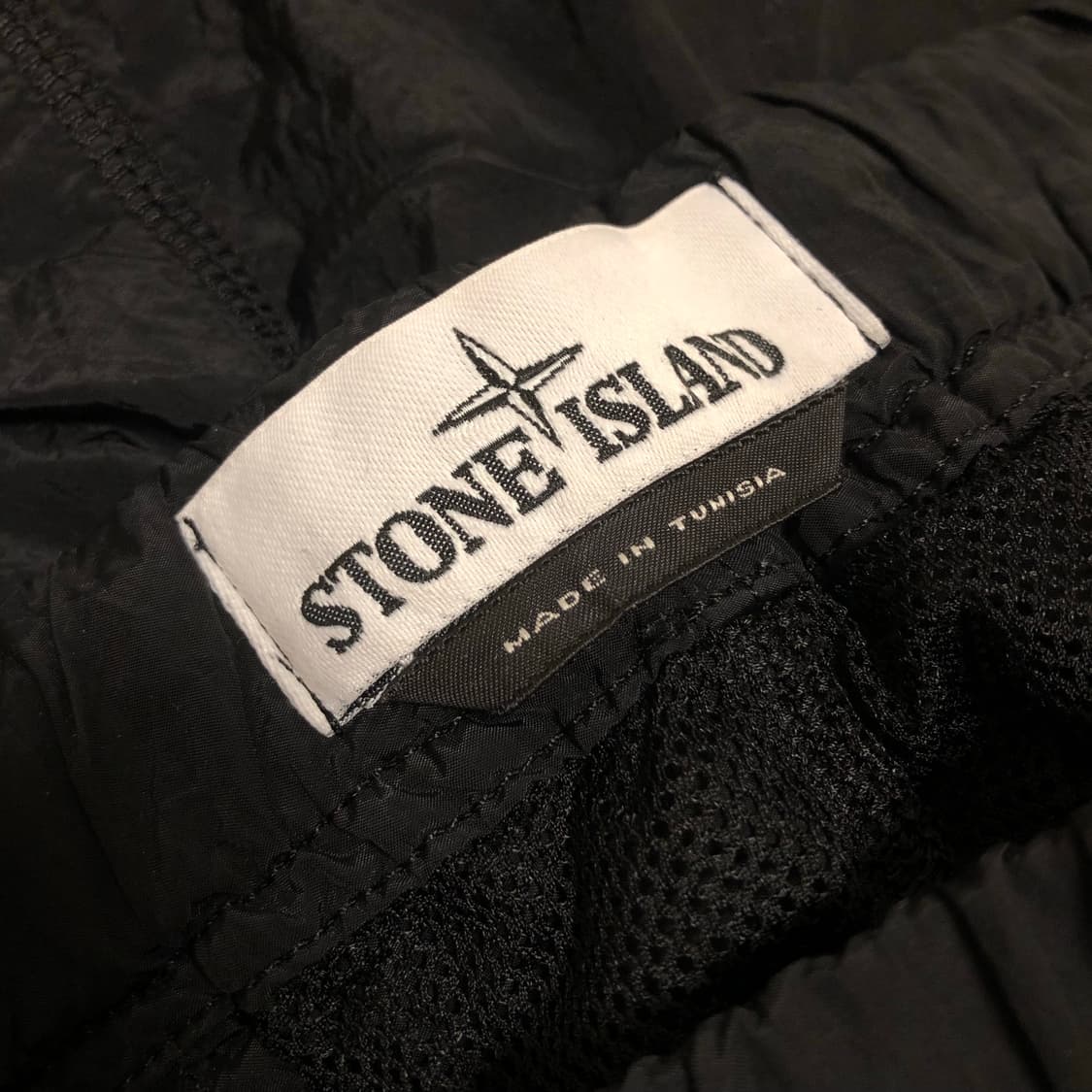[S] 스톤아일랜드 18FW 나일론메탈 팬츠 블랙 상품이미지6