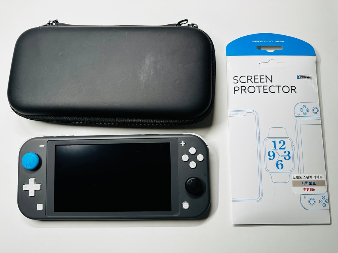 닌텐도 스위치 라이트 그레이 + 케이스, 액정필름 등 구성품 판매 상품이미지3