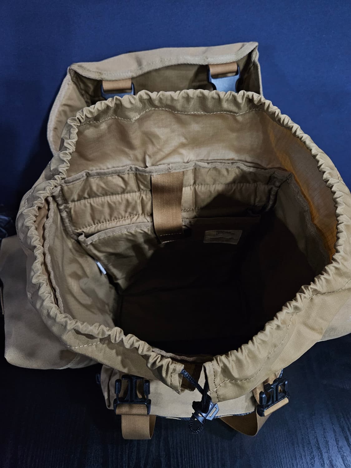 내셔널지오그래픽 카멜 남성 밀리터리 백팩  상품이미지8