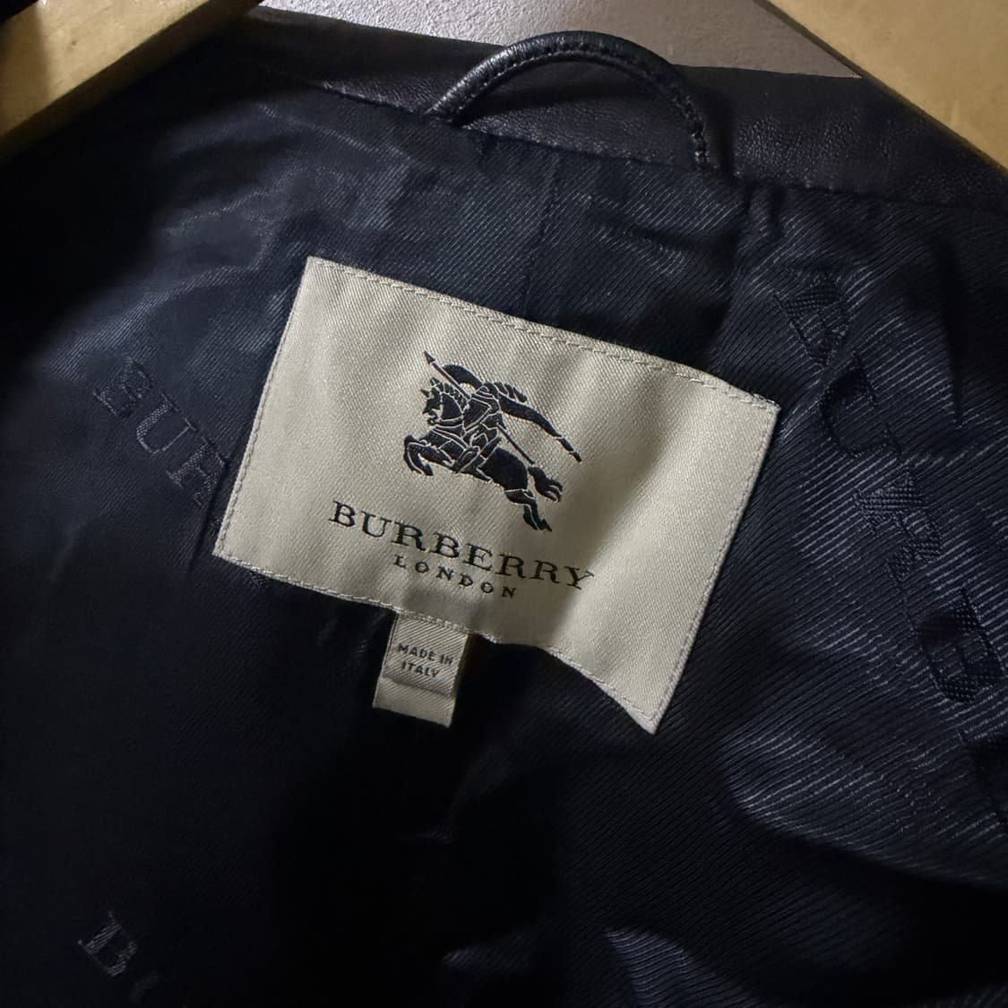 버버리 램스킨 트렌치 견장코트 USA4사이즈 (여성 55정도) 상품이미지8