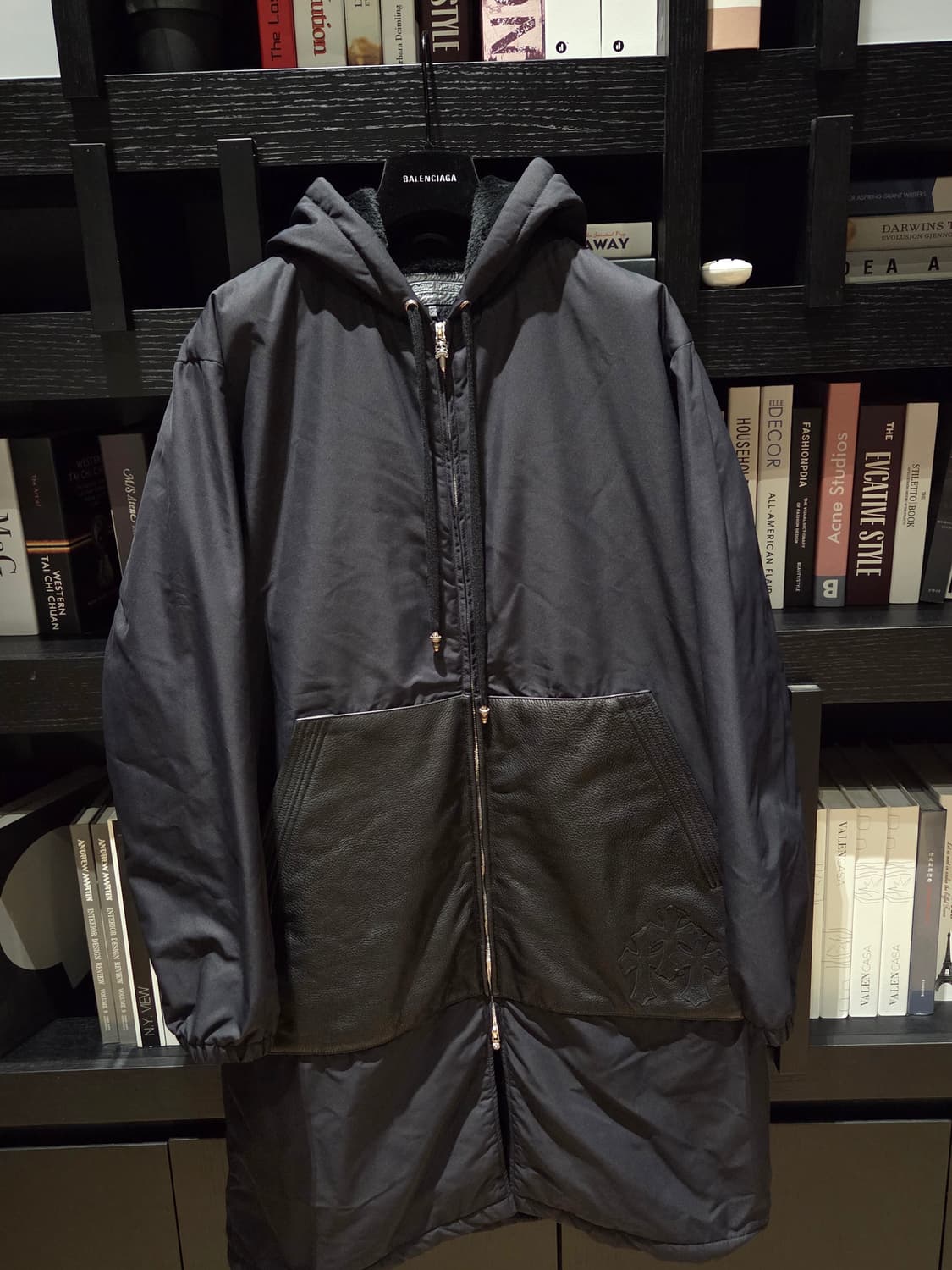 크롬하츠 롱 후디드 레더 크로스패치 퍼 자켓 상품이미지1