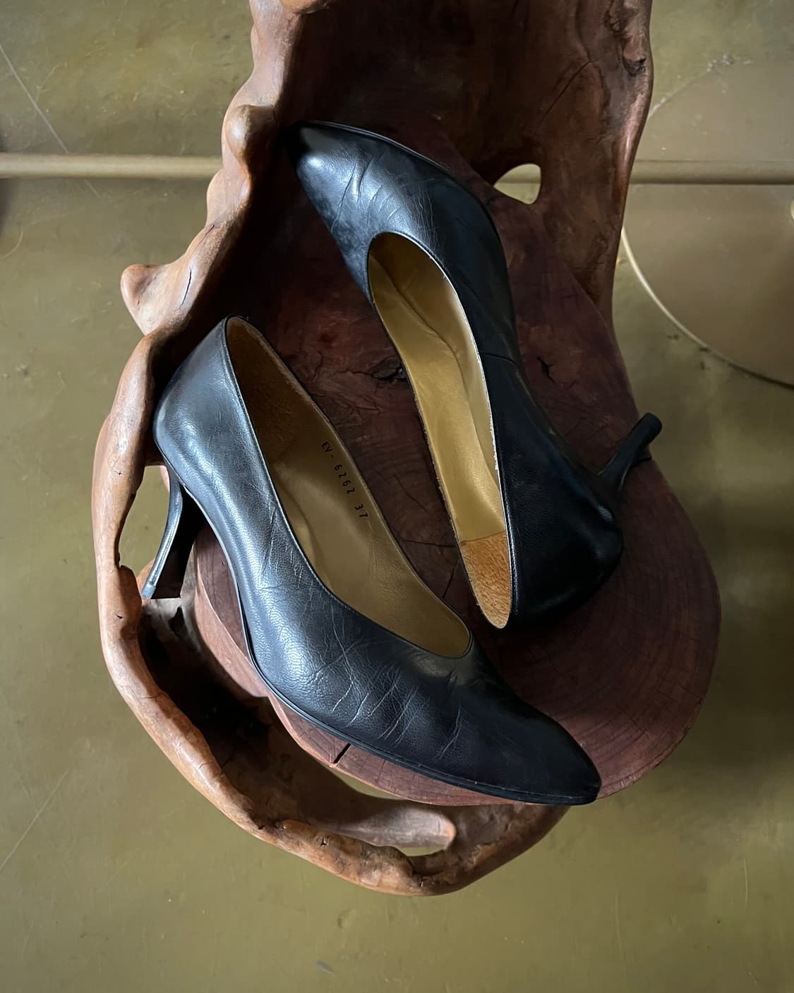 80-90s Old YSL Archive Leather Pumps 상품이미지4