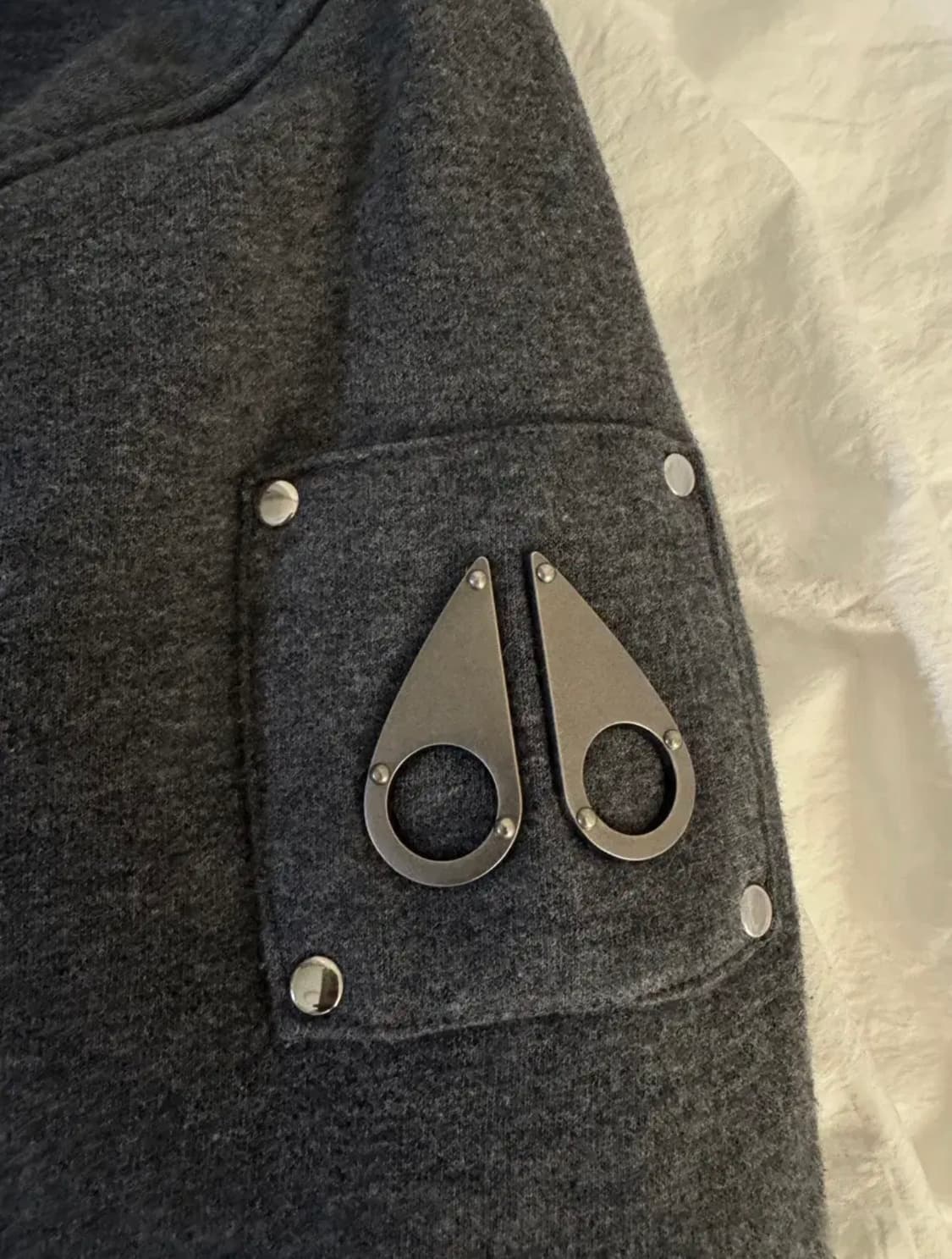 무스너클 버니스웨터 상품이미지5