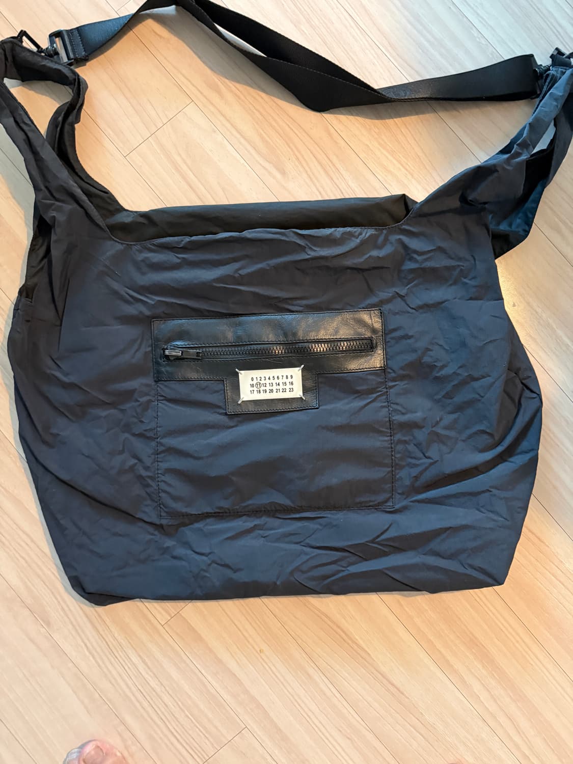 마르지엘라 크로스백 판매합니다 상품이미지2