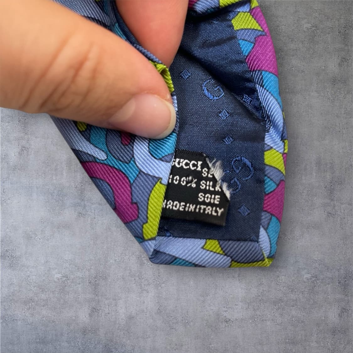 구찌 Gucci 멀티컬러 인터로킹 G 패턴 실크 넥타이 상품이미지4
