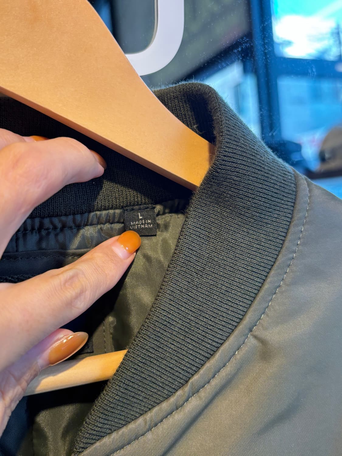 유니클로 카키 봄버 자켓 L  상품이미지4