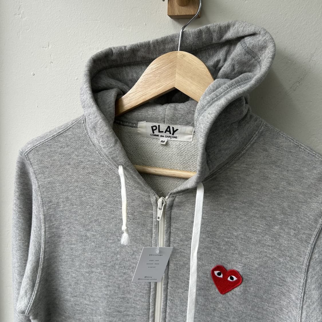 15222 - 꼼데가르송 레드 와펜 후드 집업 상품이미지3