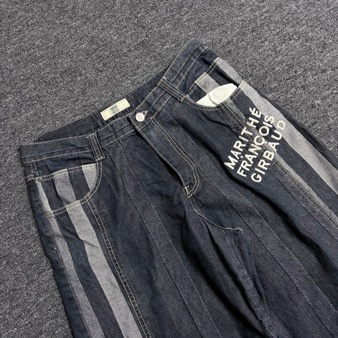 마리떼프랑소와저버 90s 스트라이프 투톤 올드스쿨 와이드 데님 팬츠 상품이미지2