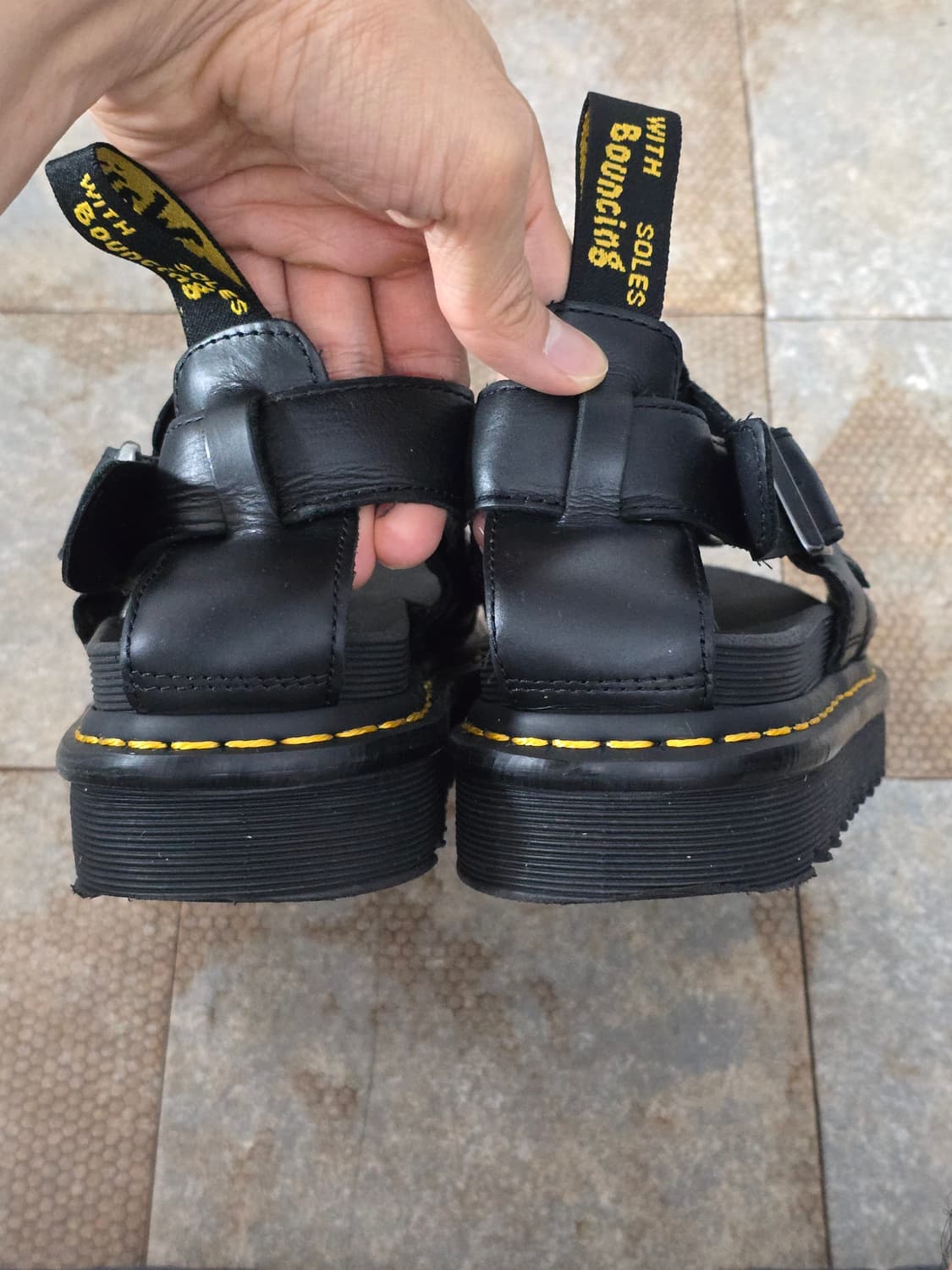 (270)닥터마틴 테리 블랙 샌들 상품이미지8