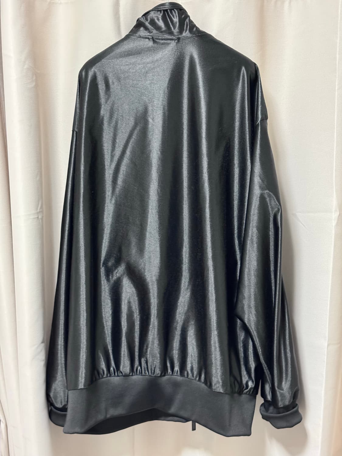 착샷 o) 아디다스 져지 IT7449 L 사이즈 팝니다 상품이미지2