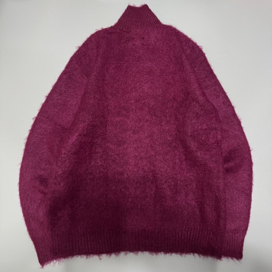 니들스(NEEDLES) 마젠타 퍼플컬러 모헤어 혼방 하이넥 니트 집업 상품이미지6