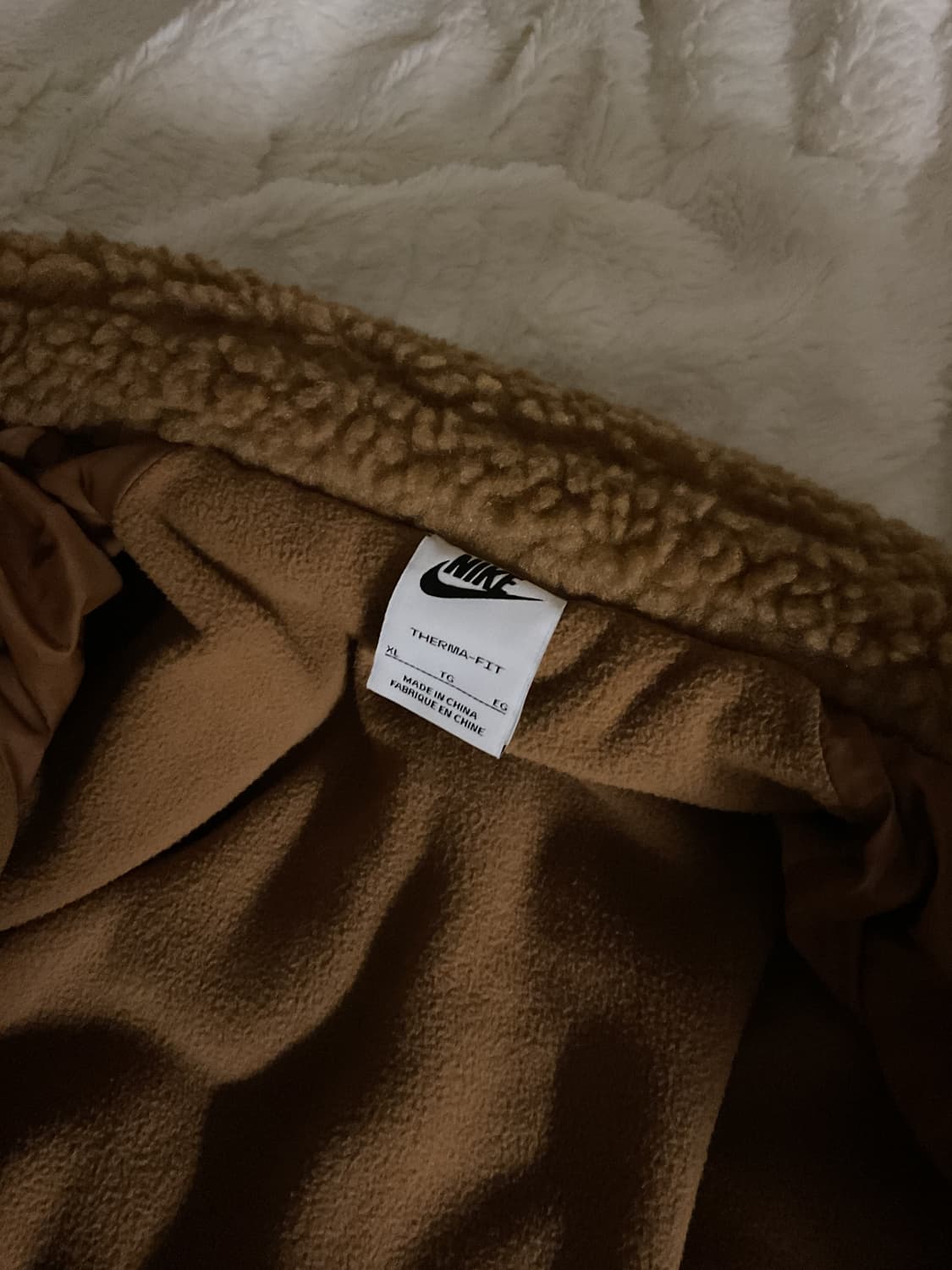 나이키 우먼스 에어 써마핏 코듀로이 크롭 자켓 상품이미지5