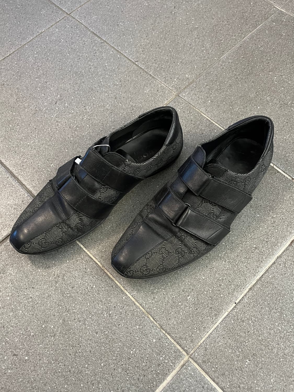 00s 구찌 벨크로 모노그램 스니커즈 상품이미지5