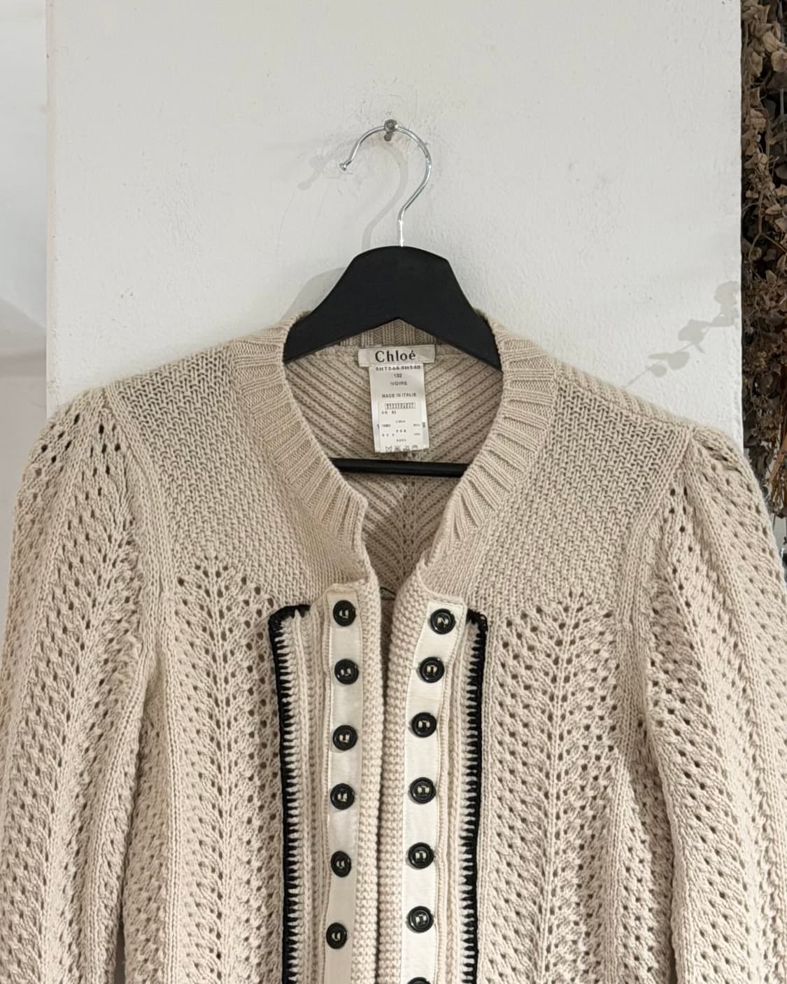끌로에 베이지 울 니트 후크 리본 가디건 상품이미지4