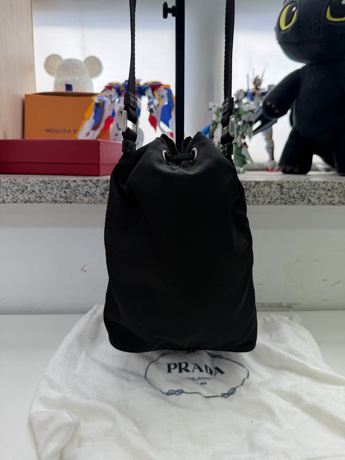 정품) 프라다 미니 블랙 버킷백   상품이미지5
