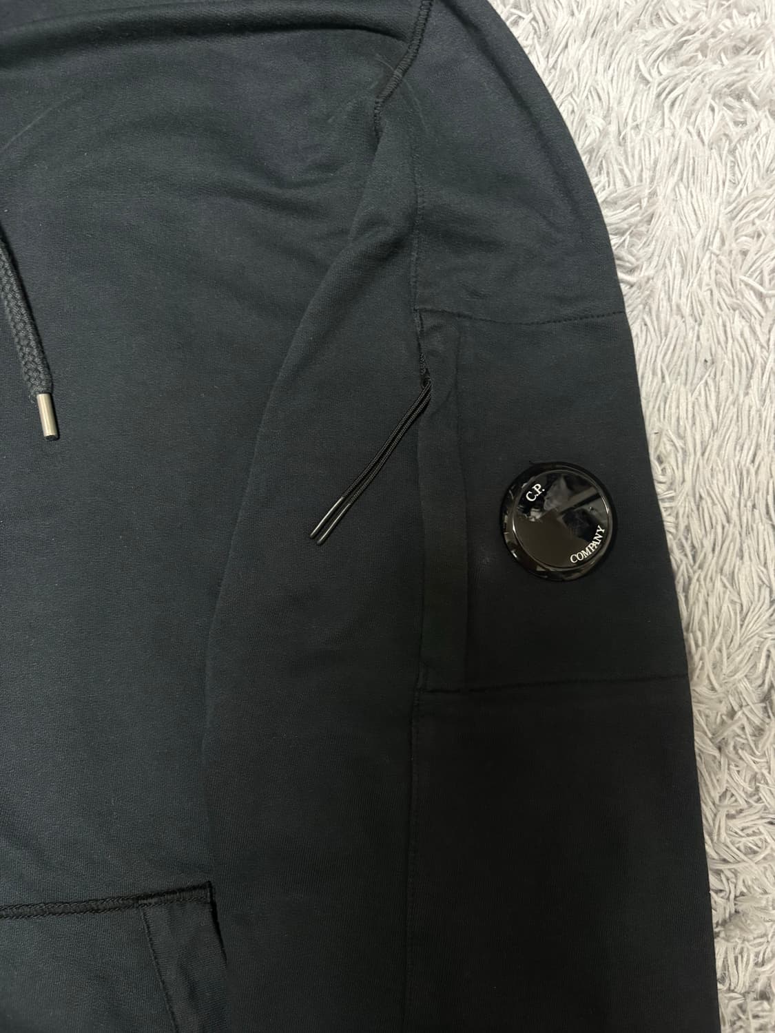 [신형] CP컴퍼니 렌즈 와펜 후드집업 상품이미지2