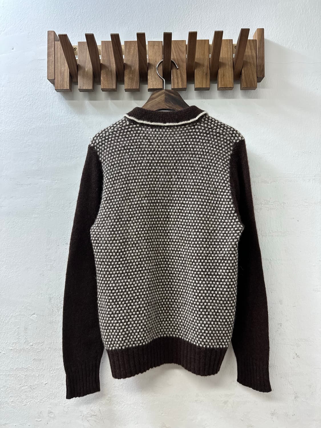 일본빈티지 브라운 투톤 잔도트 디테일 버튼업 카라 니트 풀오버 상품이미지3