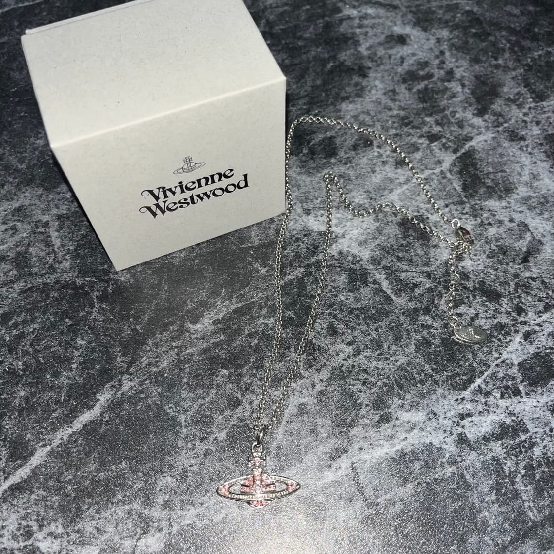 [Vivienne Westwood]비비안웨스트우드 릴리프 목걸이(핑크) 상품이미지3