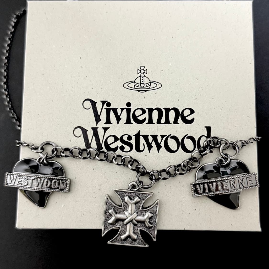 비비안웨스트우드 아카이브 크로스 하트 목걸이 상품이미지2