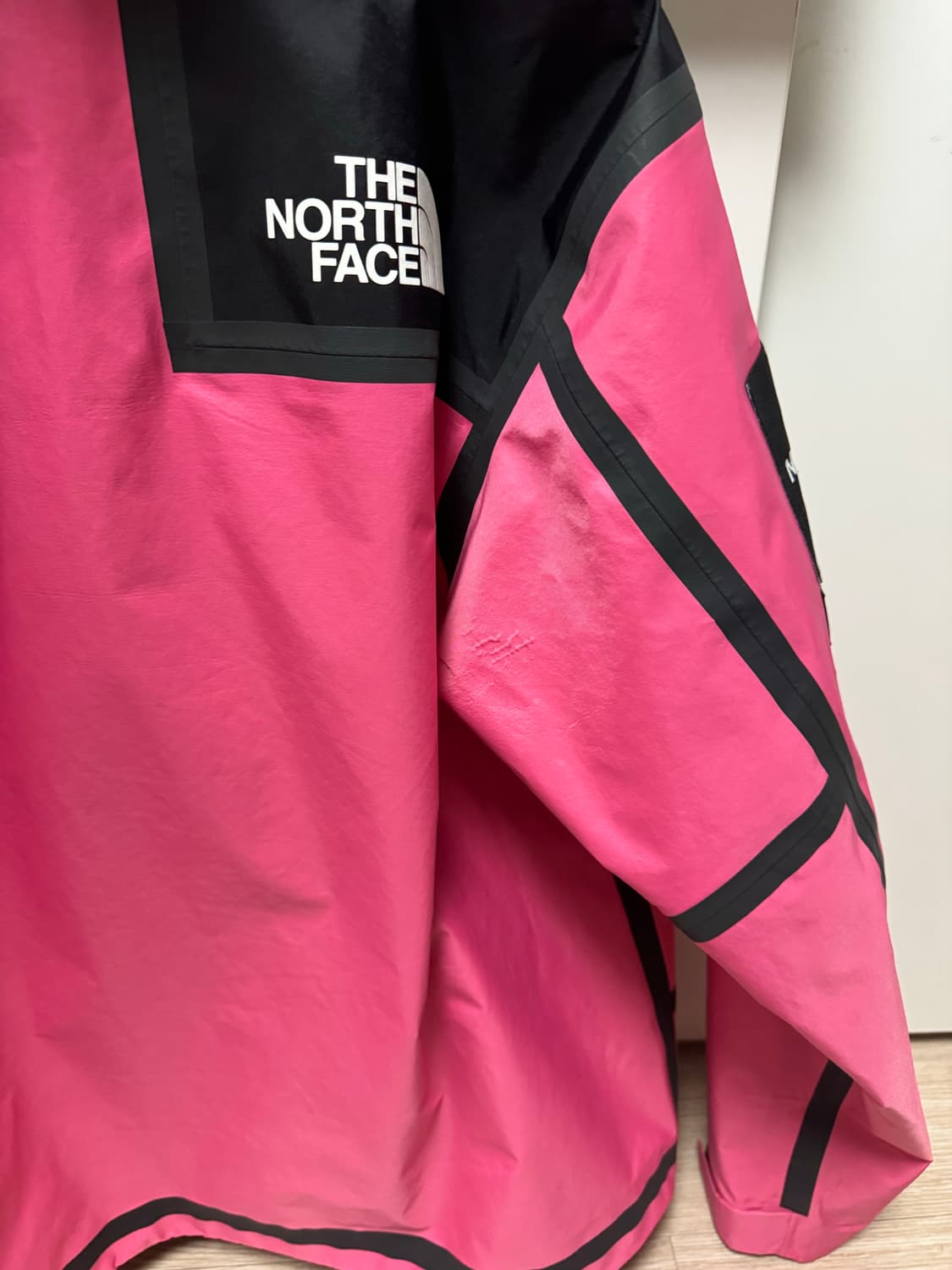 슈프림 노스페이스 테이프심 m 핑크 상품이미지7