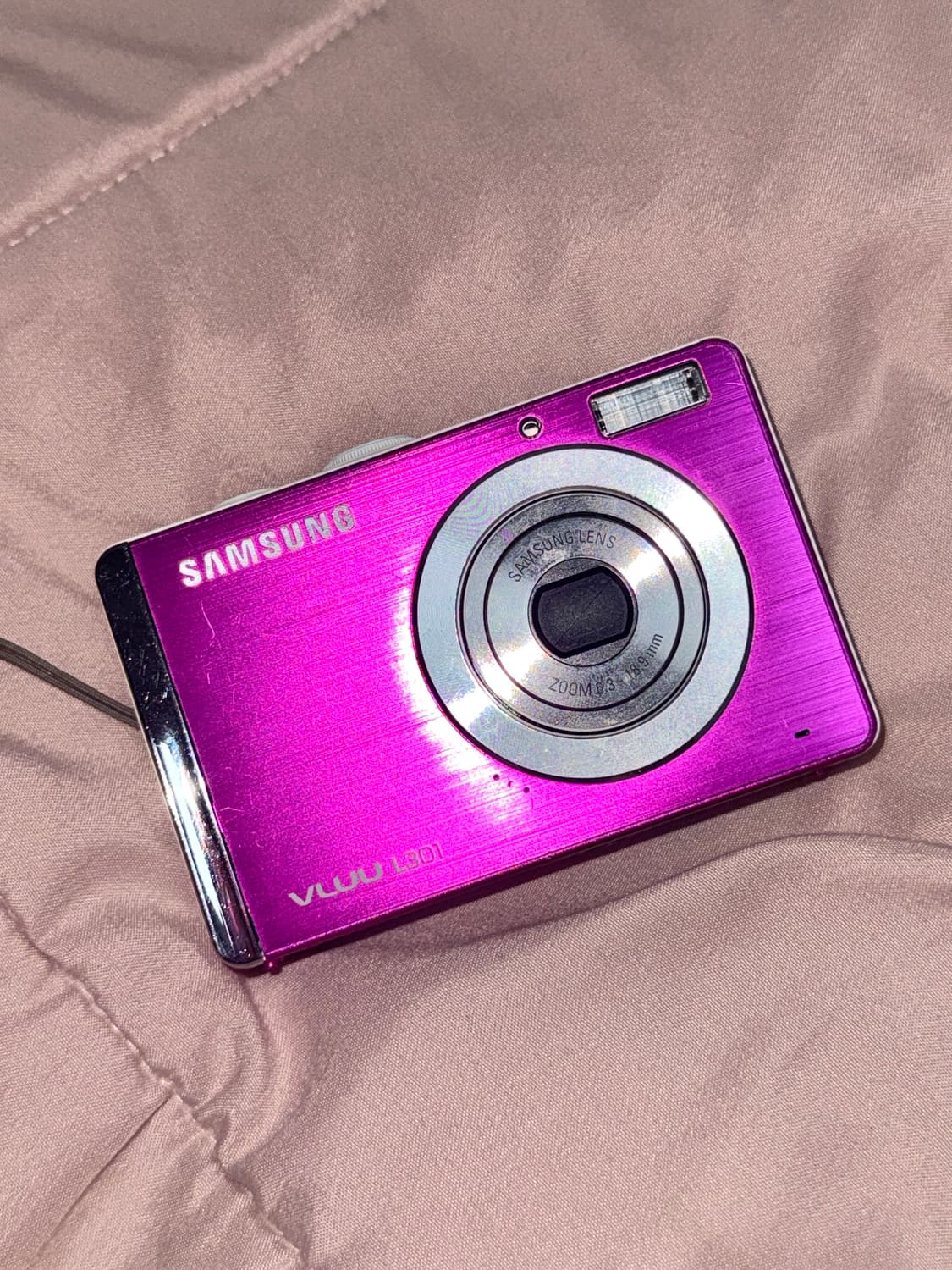 레어템🩷 삼성 VLUU L301 — 오묘한 색감의 디카 판매합니다! 상품이미지1