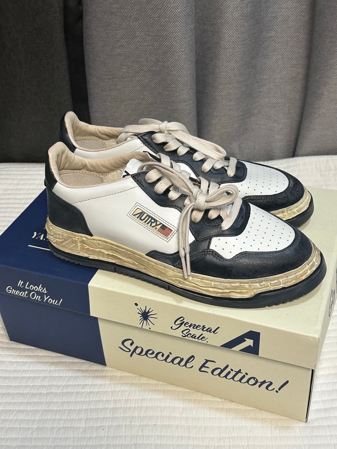 메종 미하라 야스히로x 오트리 스니커즈 43사이즈 새상품  상품이미지1