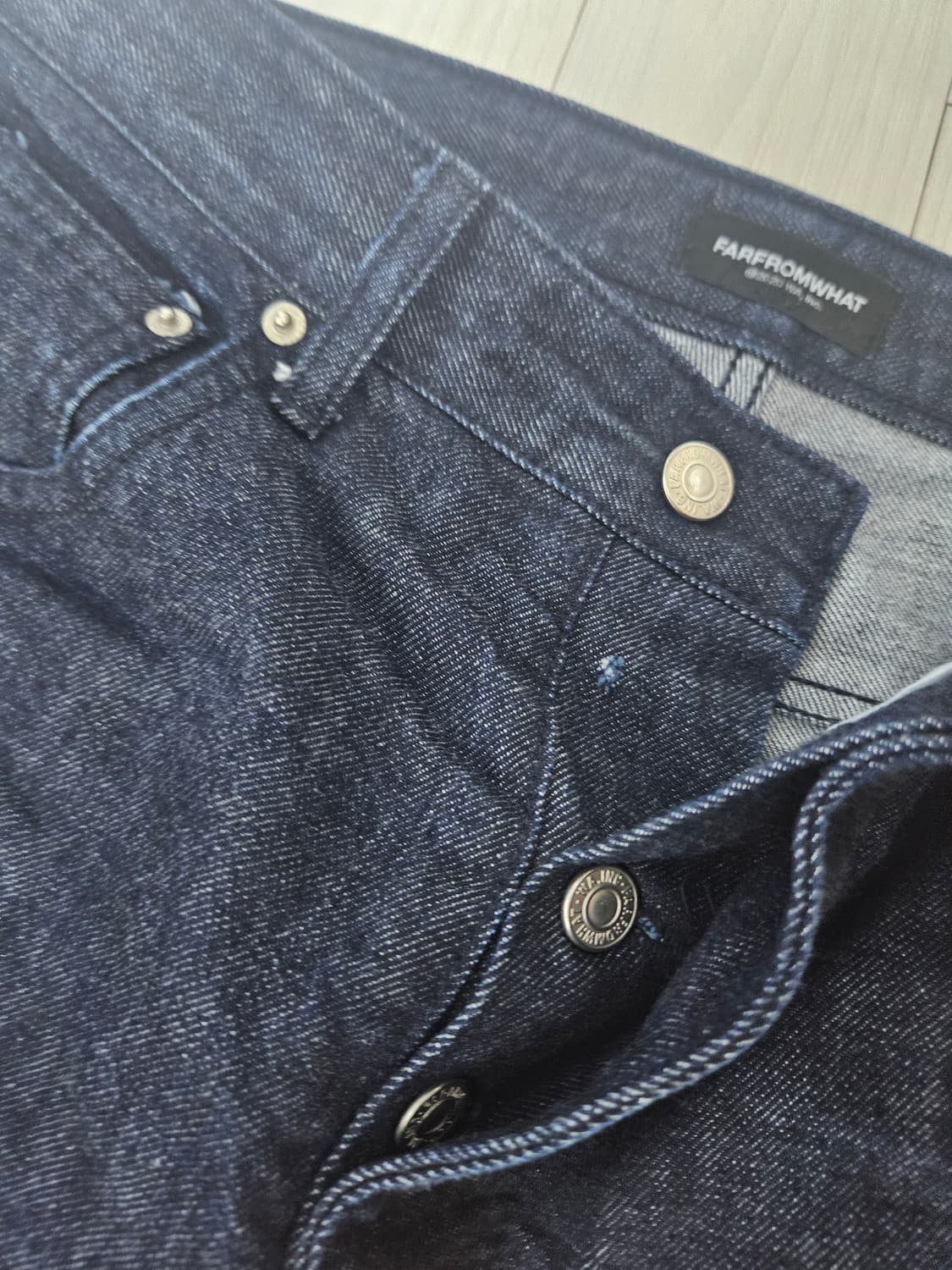 파프롬왓 far-raw textured denim 상품이미지4