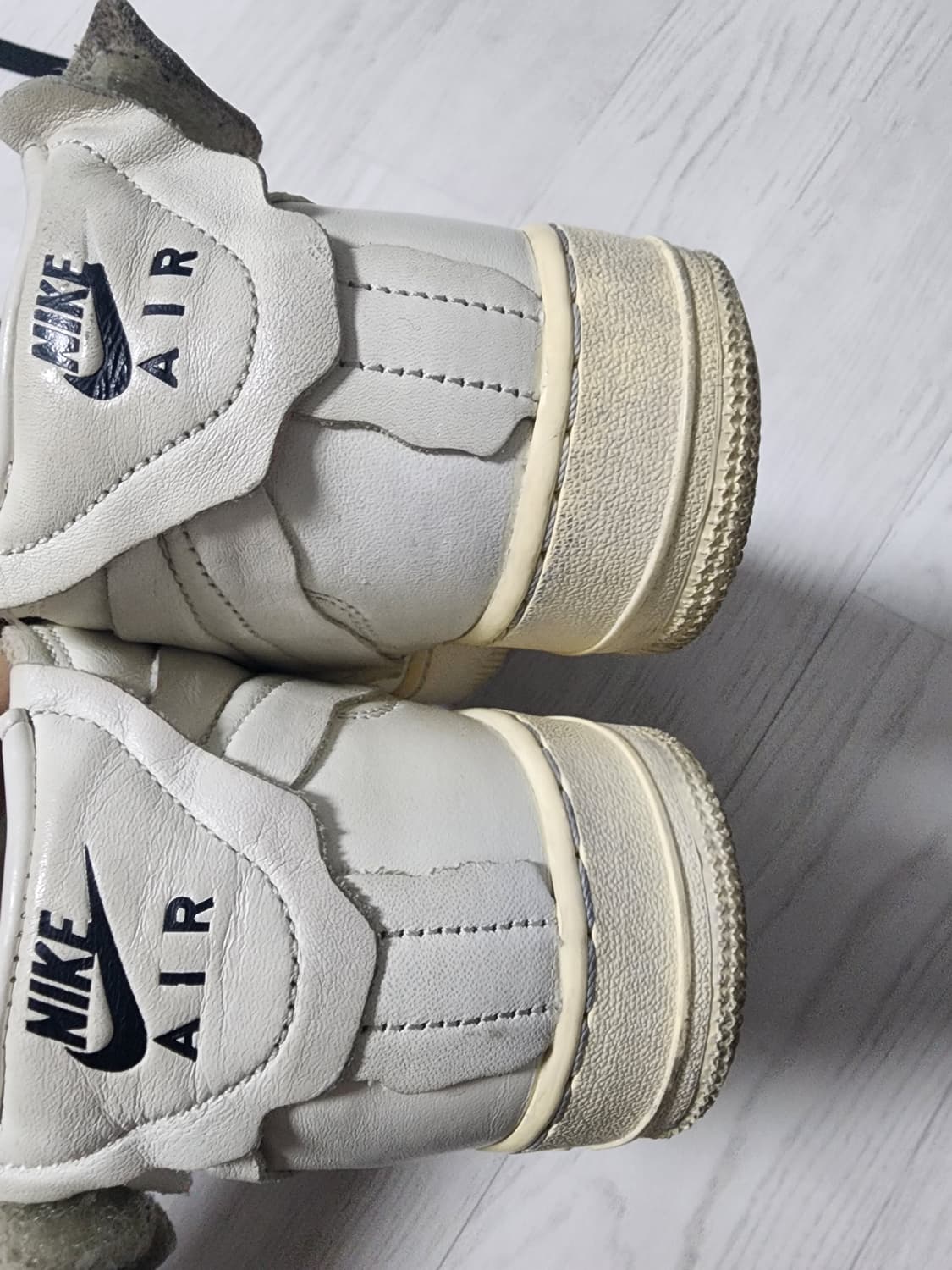 265 꼼데가르송 나이키 에어포스 미드 상품이미지4