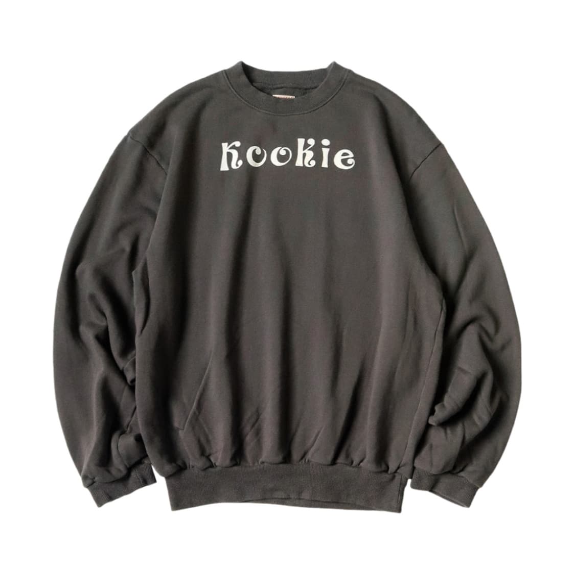 [4][XL] 캐피탈 30 크루 스웨트셔츠 쿠키 패치 잉크 블랙 상품이미지9
