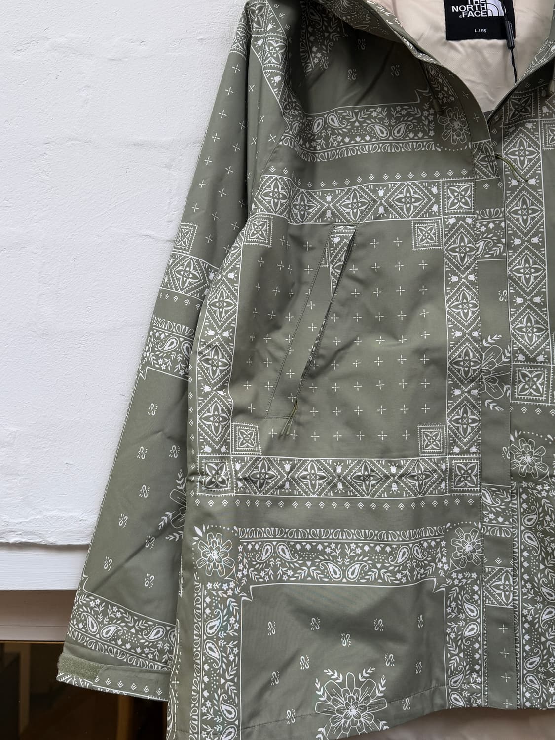 The North Face 노스페이스 노벨티 워터 가드 자켓 우먼 L 상품이미지3