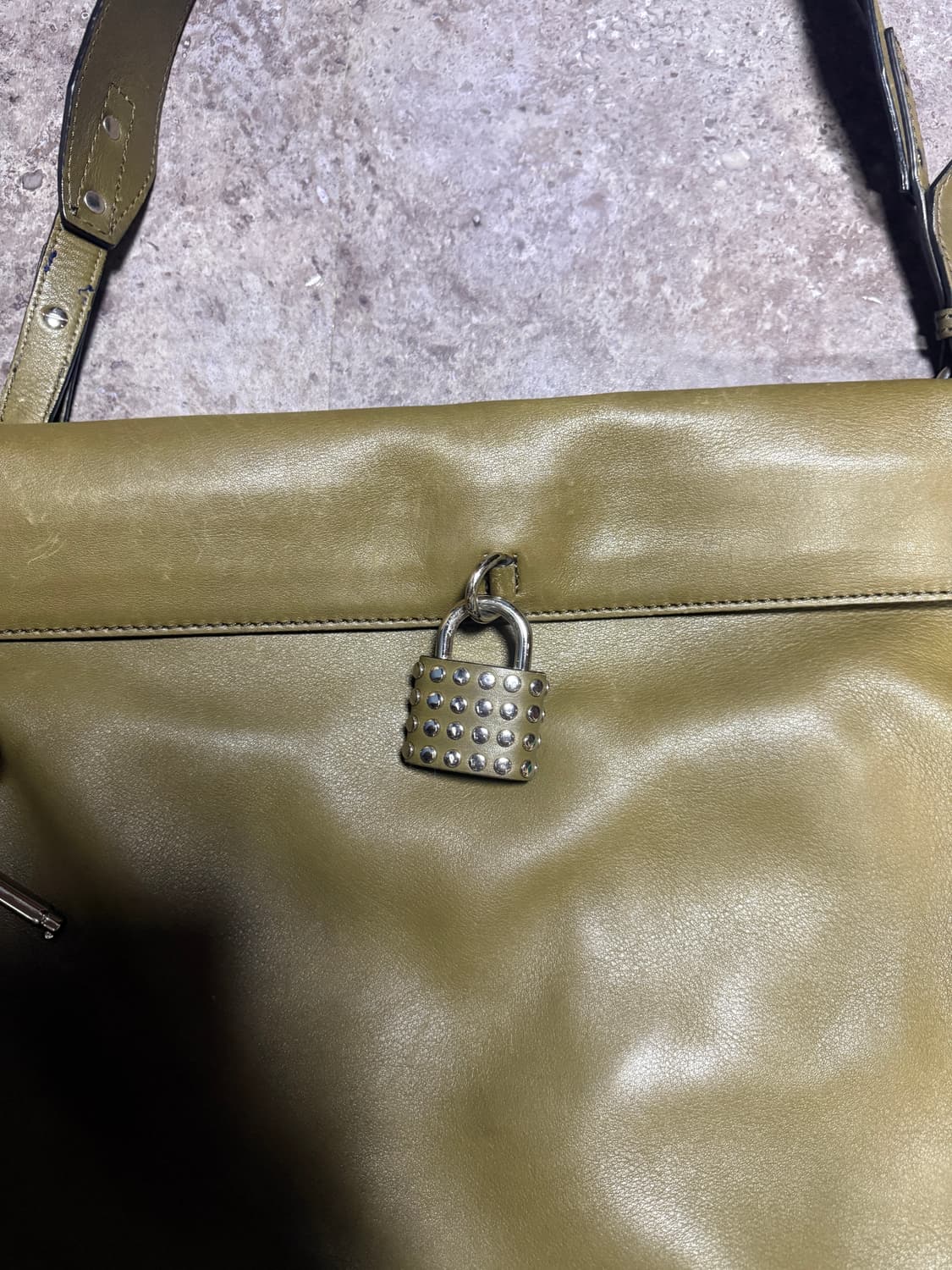 버버리 숄더백 상품이미지4