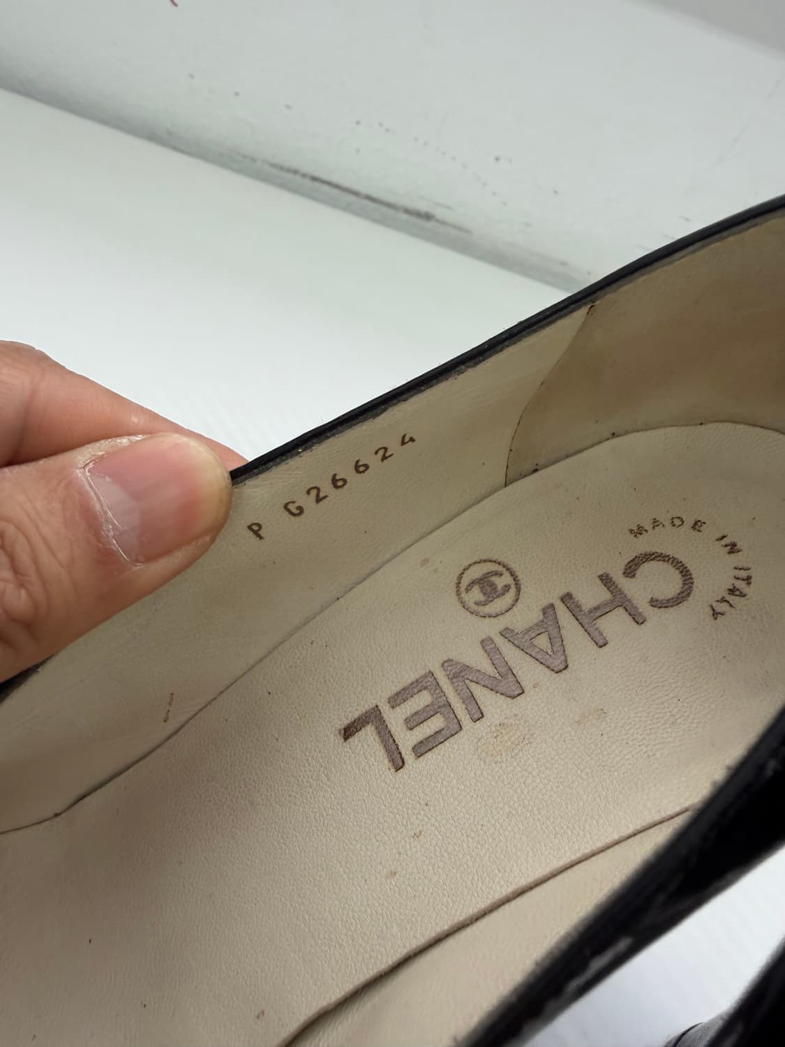 정품) 샤넬 블랙 로고 구두 36 상품이미지8