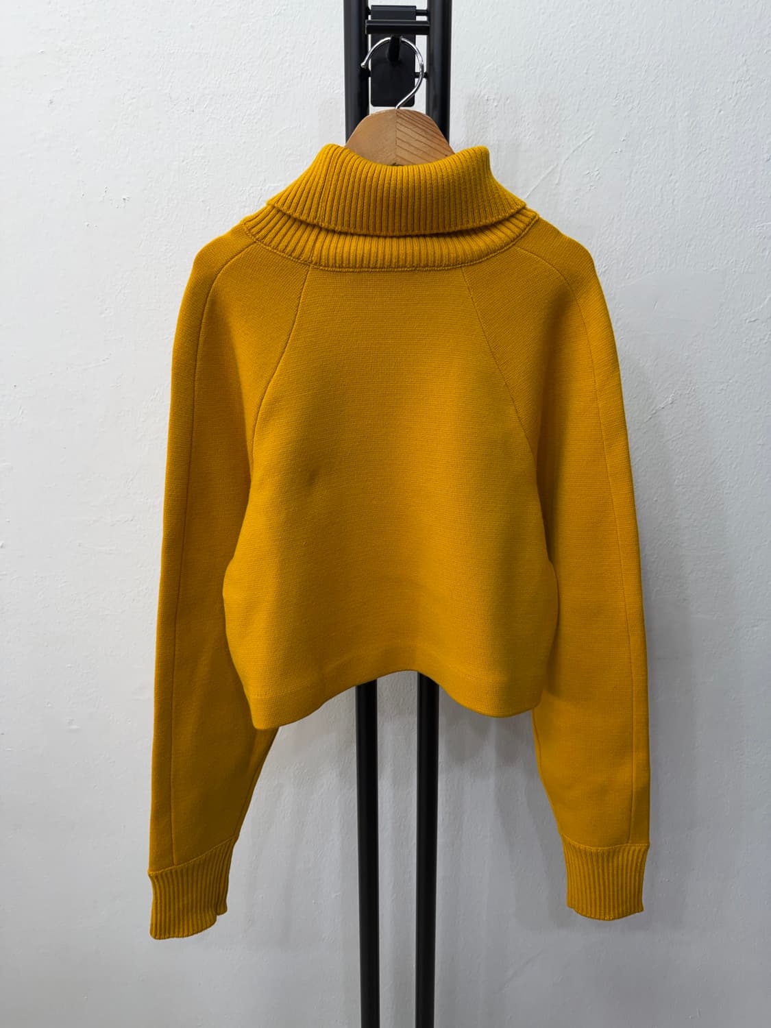 정품) ENFOLD 엔폴드 크롭 터틀넥 니트 38 상품이미지5