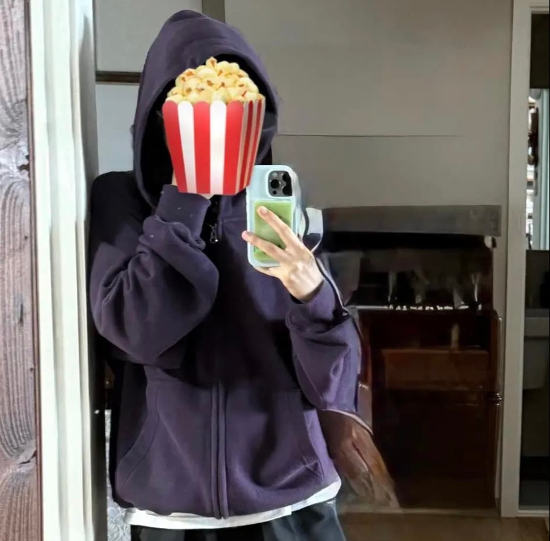 (L) 베를린포토북디스트리뷰션 003 후드 집업 퍼플 상품이미지5