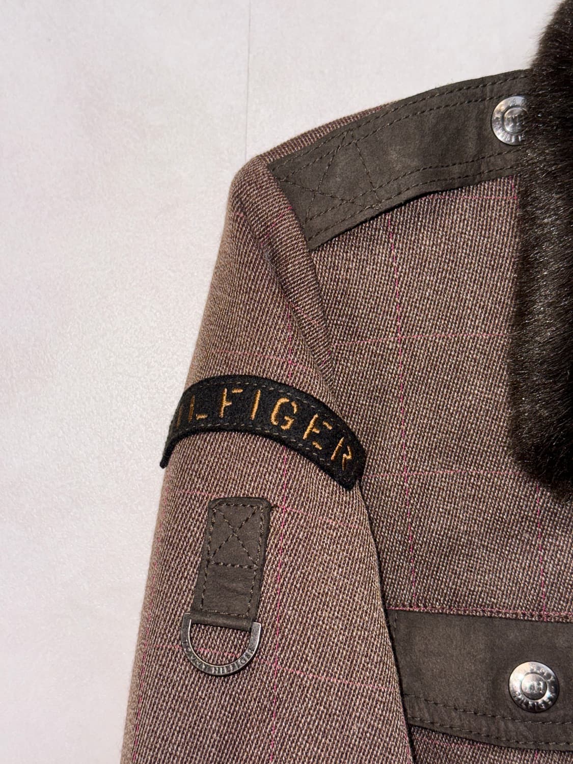 Tommy Hilfiger brown fur collar wool 봄버 상품이미지3