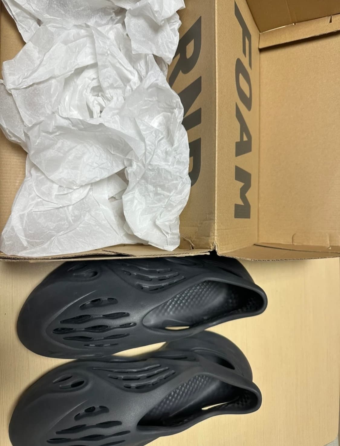 아디다스 이지 폼 러너 오닉스285 상품이미지2