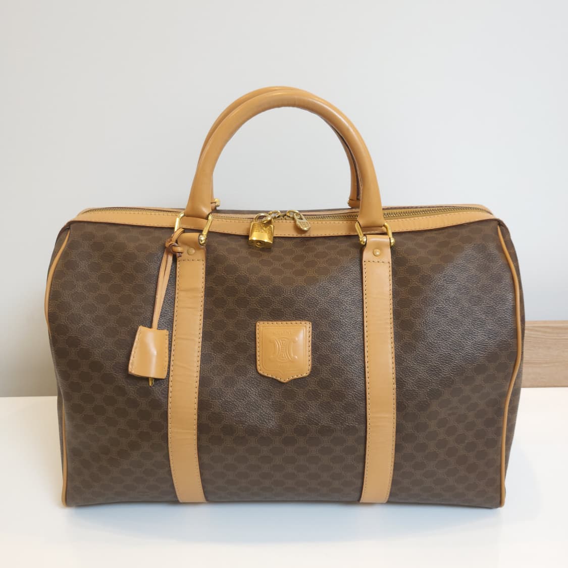 셀린느 마카담 보스턴백 여행가방 상품이미지1